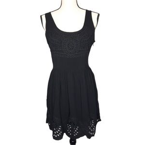 ❤️Pins & Needles UO Black Dress Rayon Boho Embroidered Eyelet Sleeveless Size S